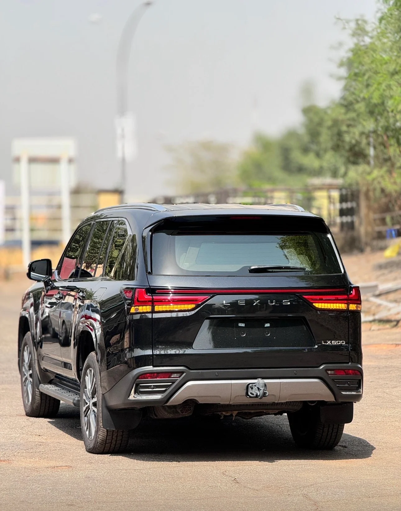 2022 Lexus LX LX — Rear seats