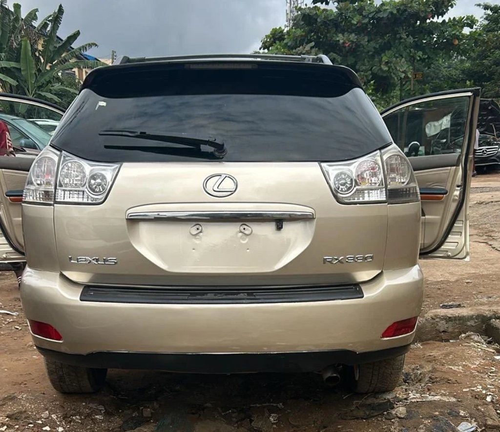 2005 Lexus RX Big body, Rear 3/4