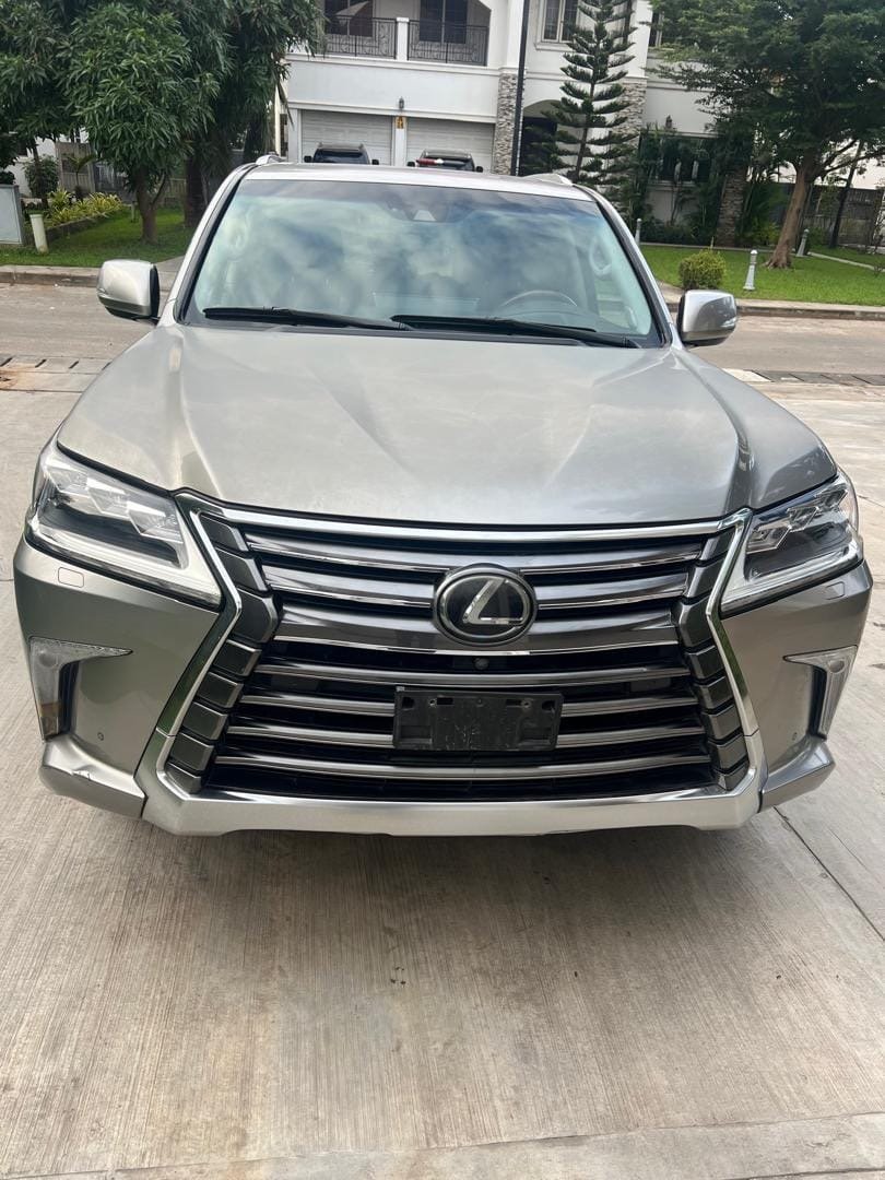 2018 Lexus LX Premium