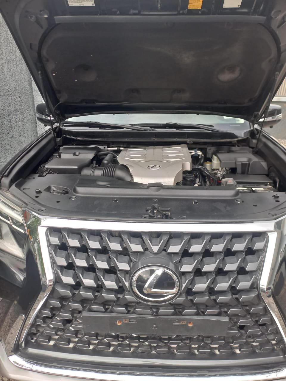 2013 LEXUS GX 460 Base, Front seats