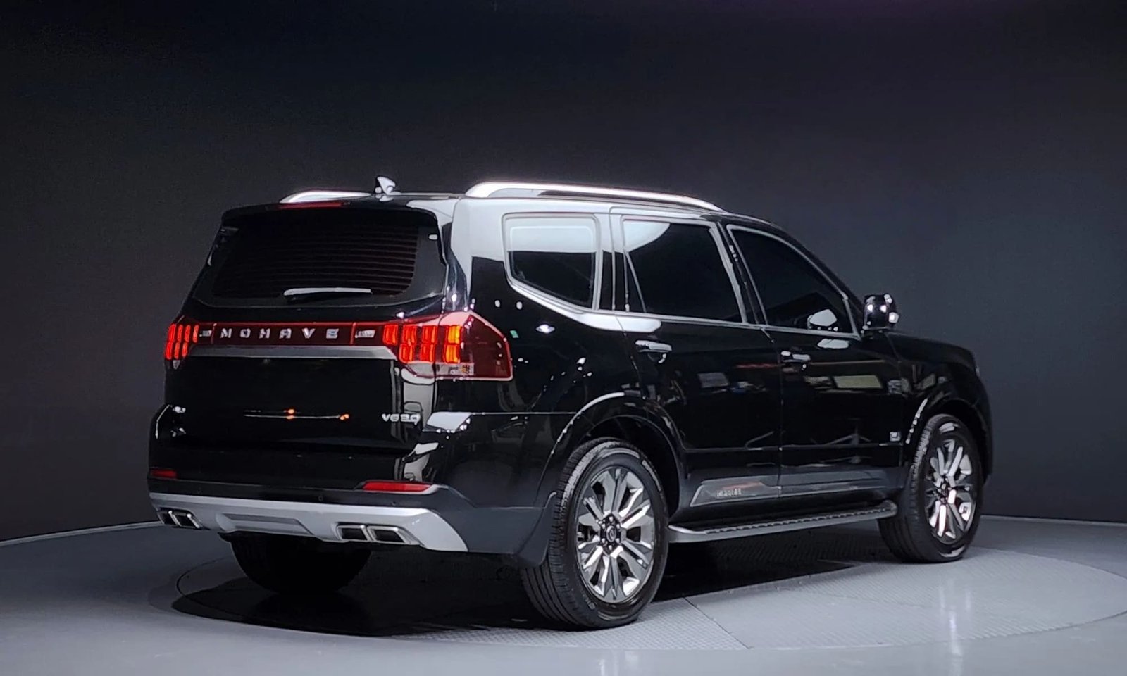 2020 Kia MOHAVE 3.0CRDi Platinum — Side profile